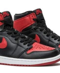 Air Jordan 1 Retro High OG Bred Banned