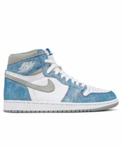 Air Jordan 1 Retro High OG ‘Hyper Royal’ 555088-402
