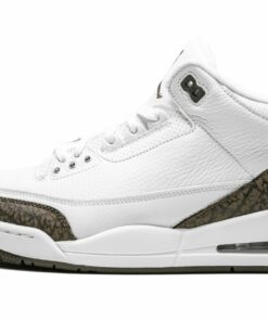 Air Jordan 3 Retro “Mocha”