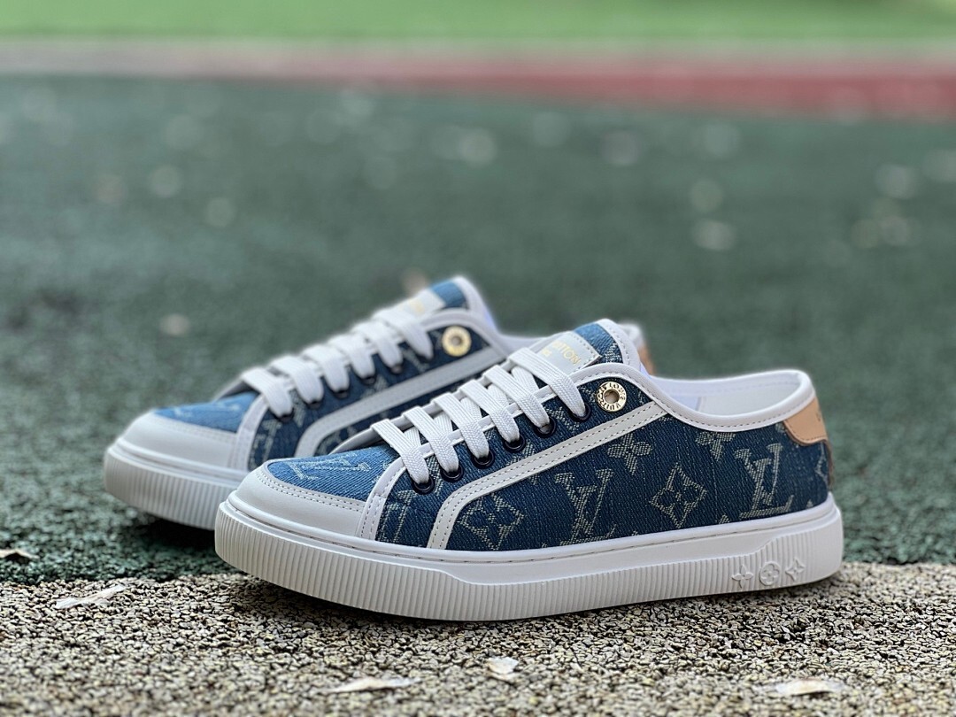 Louis Vuitton Stellar Sneaker 1A87D0