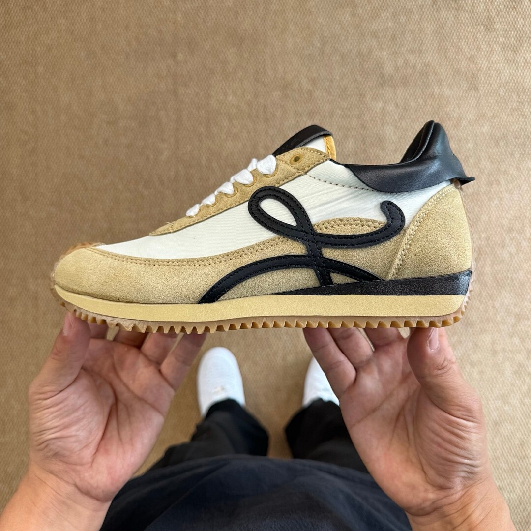 Loewe Flow Runner Sneakers White Beige Black