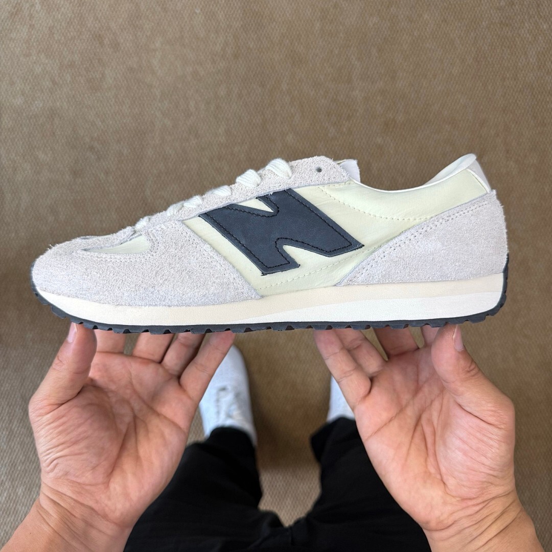 New Balance 320 Moonbeam with Phantom U320MP