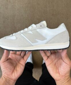 New Balance U320 Off White Sand