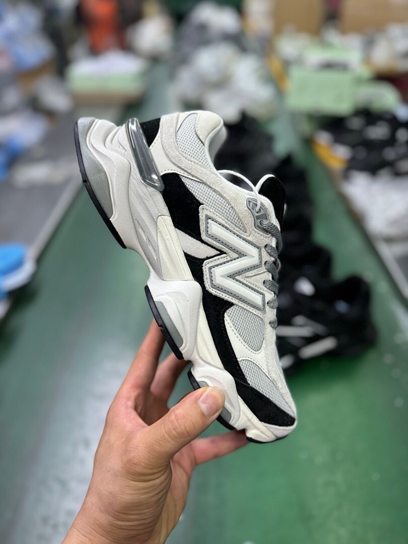 New Balance 9060 White Black U9060WB1