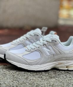 New Balance 2002R M2002RDD Light Grey