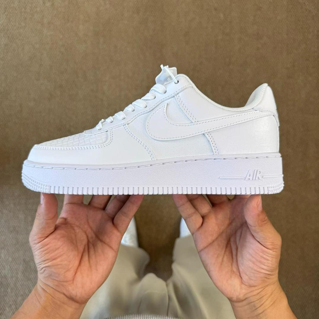 Nike Air Force 1 '07 LV8 White CK7804-100