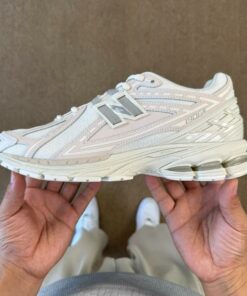 New Balance 1906R White Angora M1906RL