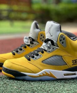 Air Jordan 5 Retro University Gold CT4838-700