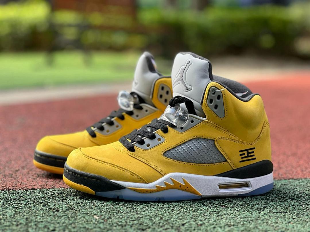 Air Jordan 5 Retro University Gold CT4838-700