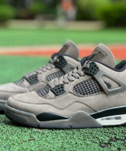 Air Jordan 4 Retro 'Taupe Haze' DB0732-200