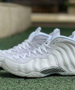 Nike Air Foamposite One White Light Photo Blue 314996-100
