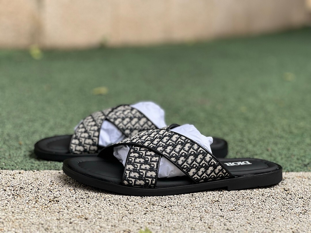 Dior Explorer Sandal Black and Beige Dior Oblique Jacquard 3SA128ZNV_H961