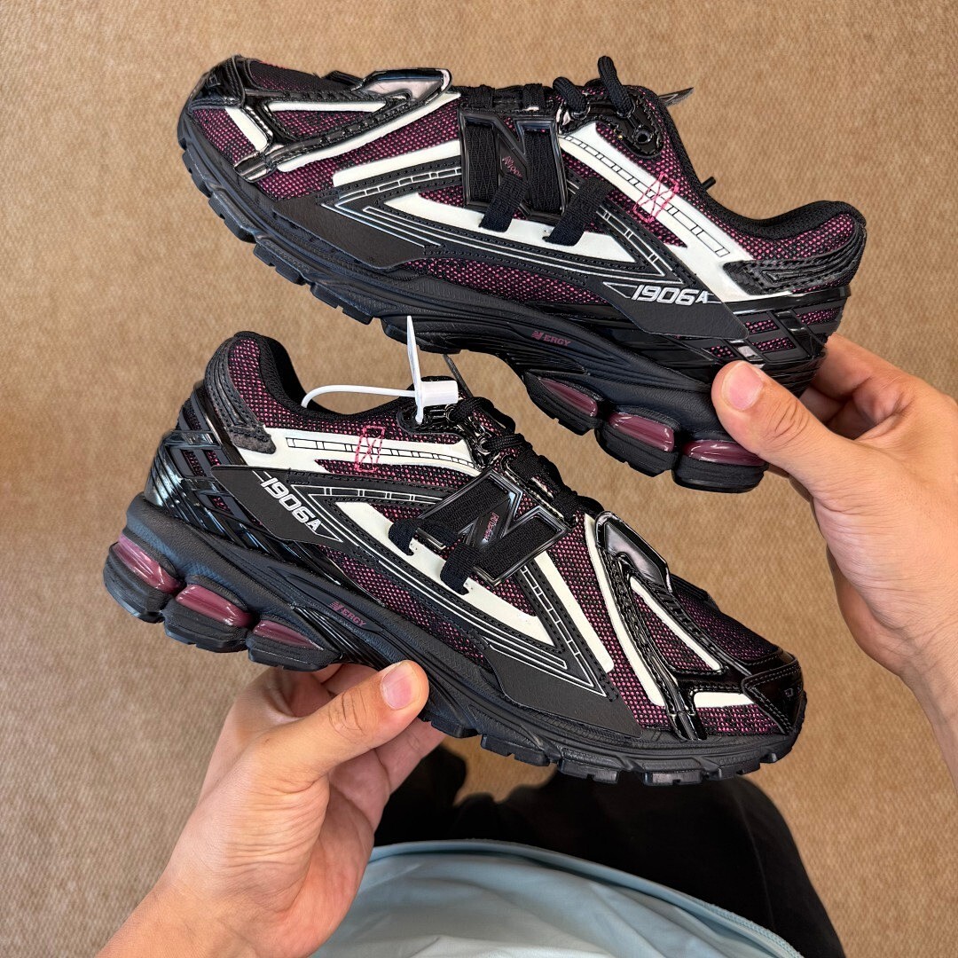 New Balance 1906R M1906RAA Black Plum