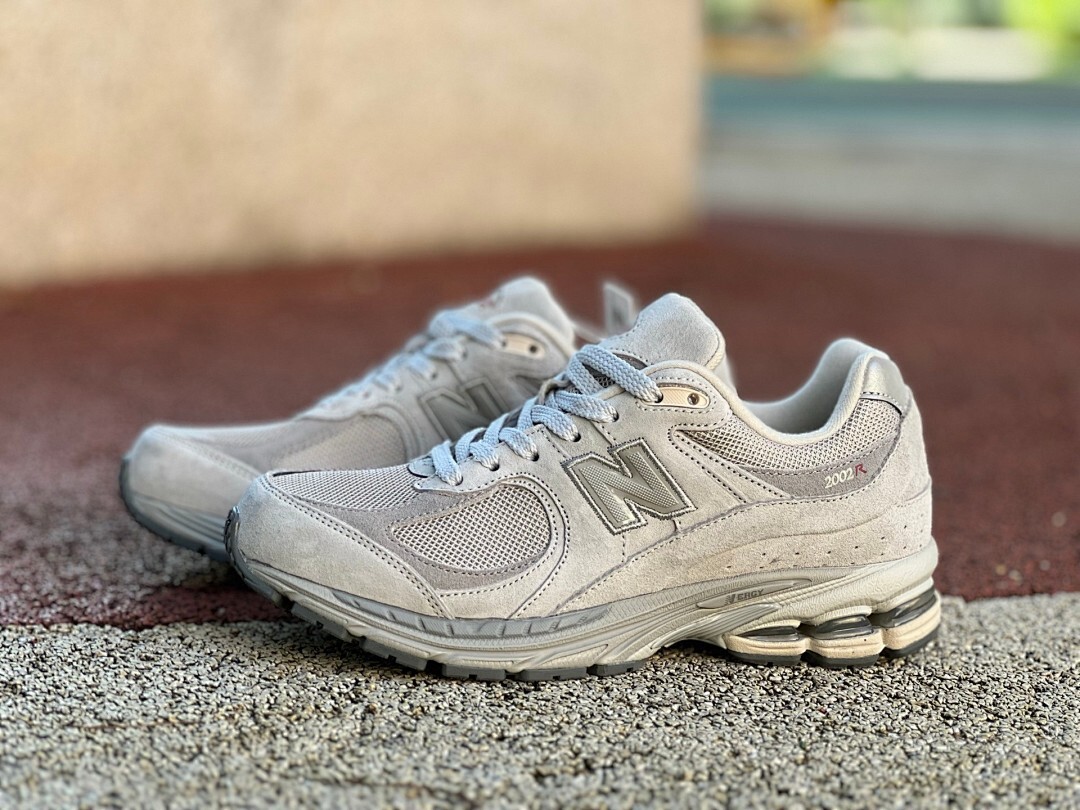 New Balance 2002R Rain Cloud M2002RCD