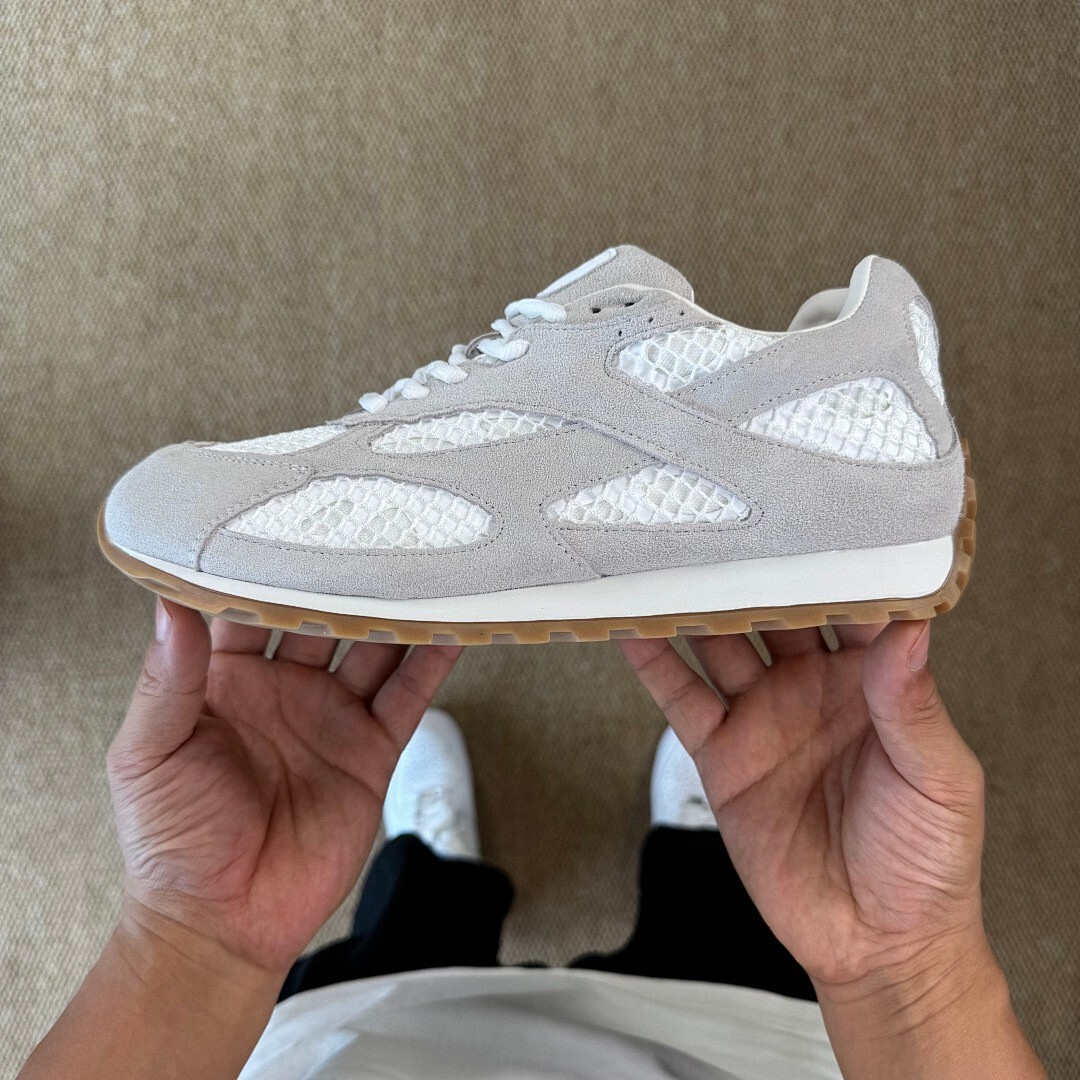 Hoka Kawana 2 Silver Sconce / Lunar Rock 1146603