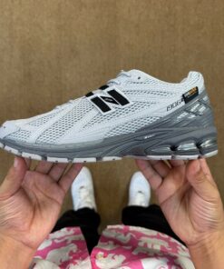 New Balance 1906R Cordura Silver Metallic M1906RCD