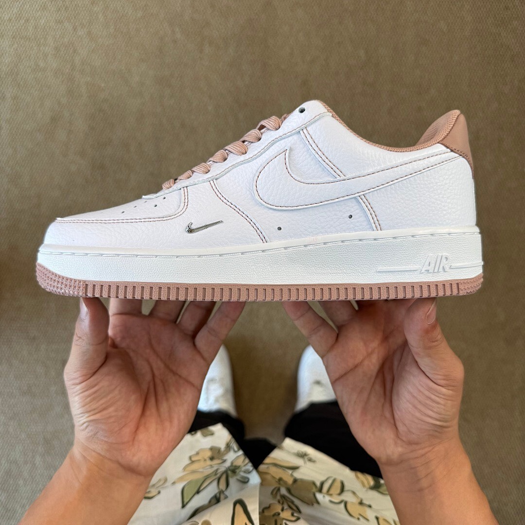 Nike Air Force 1 Low LX White Dusty Pink FN7641-100