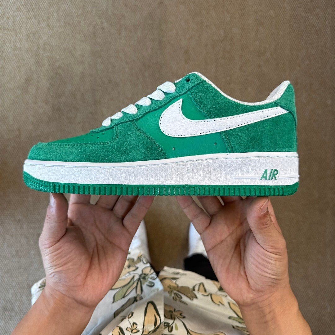 Nike Air Force 1 Low Kelly Green White DZ4764-300