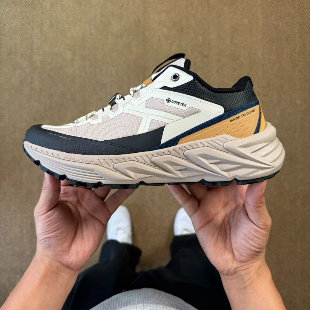 New Balance Fresh Foam X More Trail V3 Gore-Tex Timberwolf Black Dark Shadow