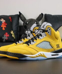 Air Jordan 5 Retro Varsity Maize Michigan CQ9545-700