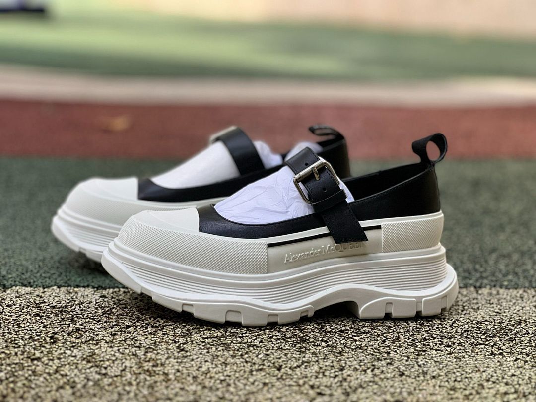 Alexander McQueen Tread Slick Mary Jane Black and White 757885W4WBC1070