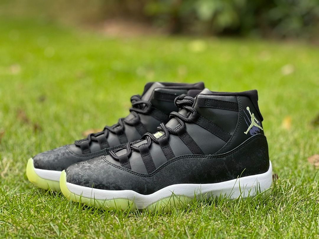 Air Jordan 11 Retro 'Glow in the Dark'