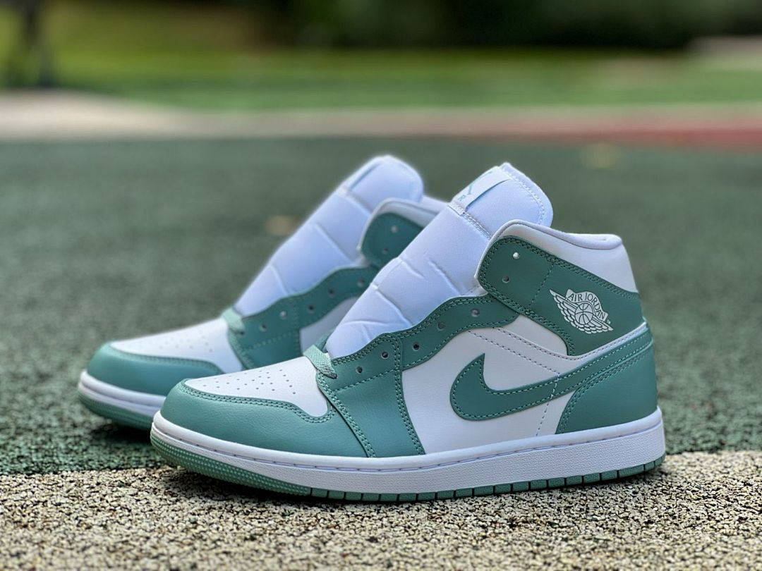 Air Jordan 1 Mid Island Green 554724-132