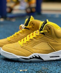 Air Jordan 5 "Michigan" Amarillo College Navy CQ9541-704