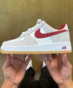 Nike Air Force 1 Low Summit White University Red Light Smoke Grey Gum Light Brown DV0788-100