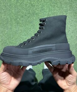 Alexander McQueen Tread Slick Canvas Lace-Up Boot 604254W4MV41000