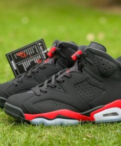 Air Jordan 6 Retro Black Infrared 23 384664-060