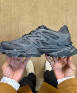 New Balance 9060 Triple Black U9060BLK