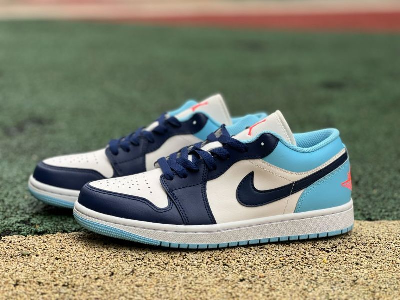 Air Jordan 1 Low SE Sky J French Blue DN3705-401