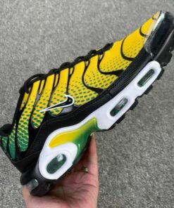 Nike Air Max Plus University Gold Green Strike DB0682-700