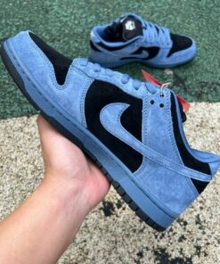 Supreme x Nike Dunk Low SB in the "Ocean Fog"