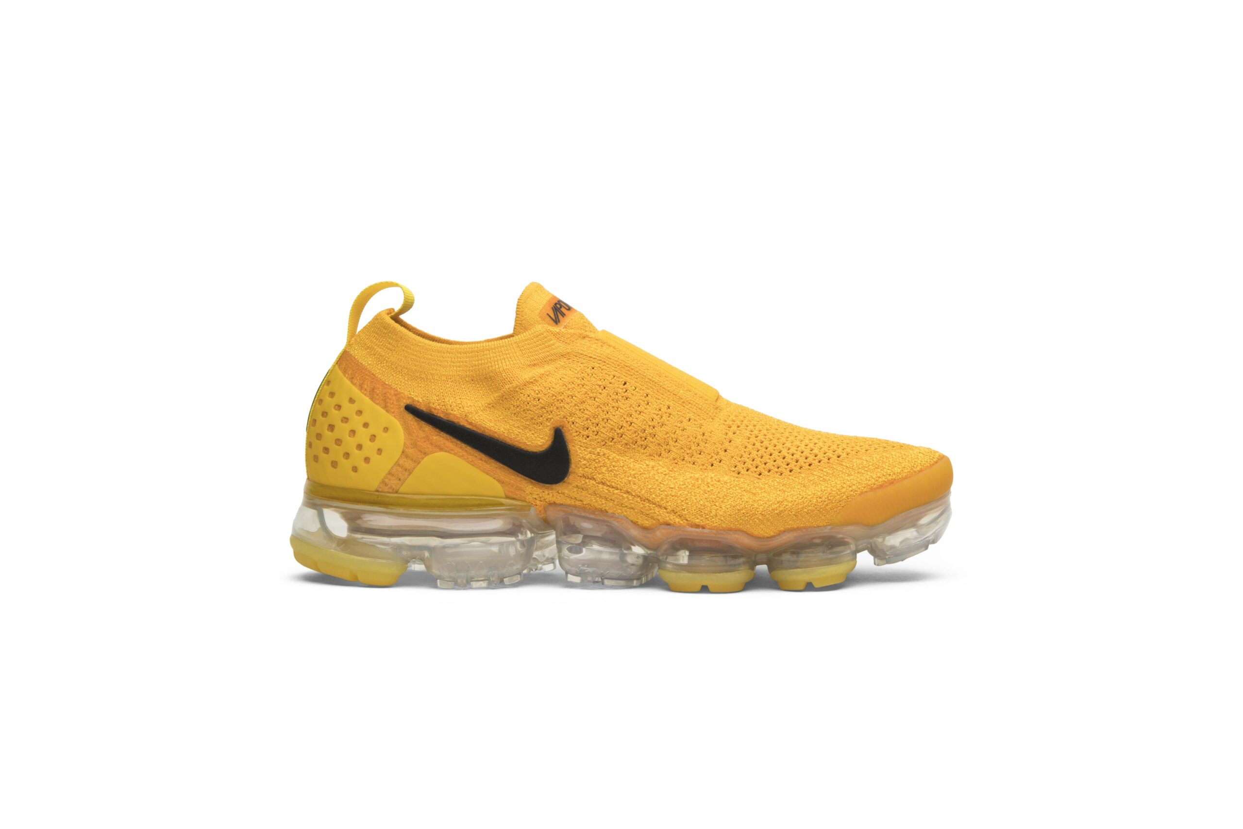 Nike Air VaporMax Moc 2 University Gold AJ6599-700