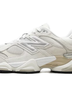 9060 "Sea Salt / Moonbeam" U9060WHT Sneakers