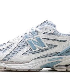 1906R "Chrome Blue" M1906RBL