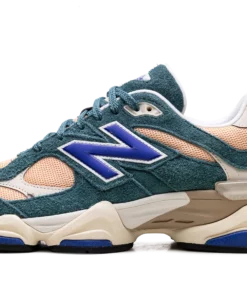 9060 "New Spruce Purple" U9060GEC Sneakers