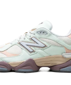 9060 "Clay Ash" U9060GCA Sneakers