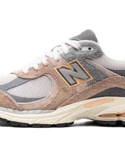 2002r "Mushroom" M2002REJ Sneakers